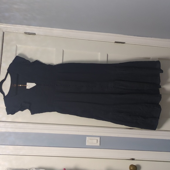 Quince Navy Organic Textured Cotton Smocked V-Neck Midi Dress - Picture 2 of 9